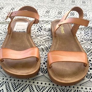 Forever leather sandals size 7.5